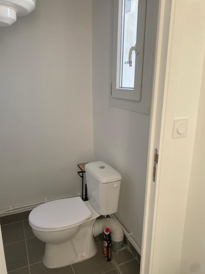 Bel Appartement T1 30M2 Centre Historique Aubagne Exterior photo